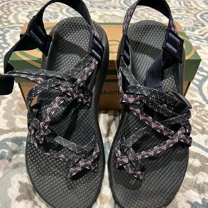 ZX2 classic Chacos size 8